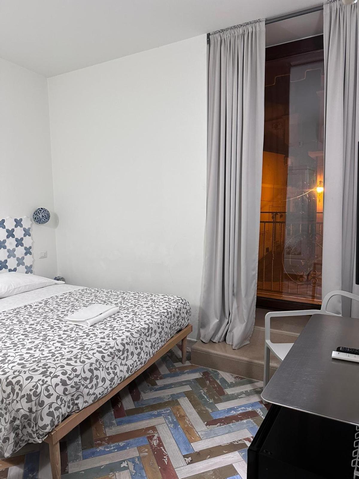 Forentum Suite Lavello Bagian luar foto