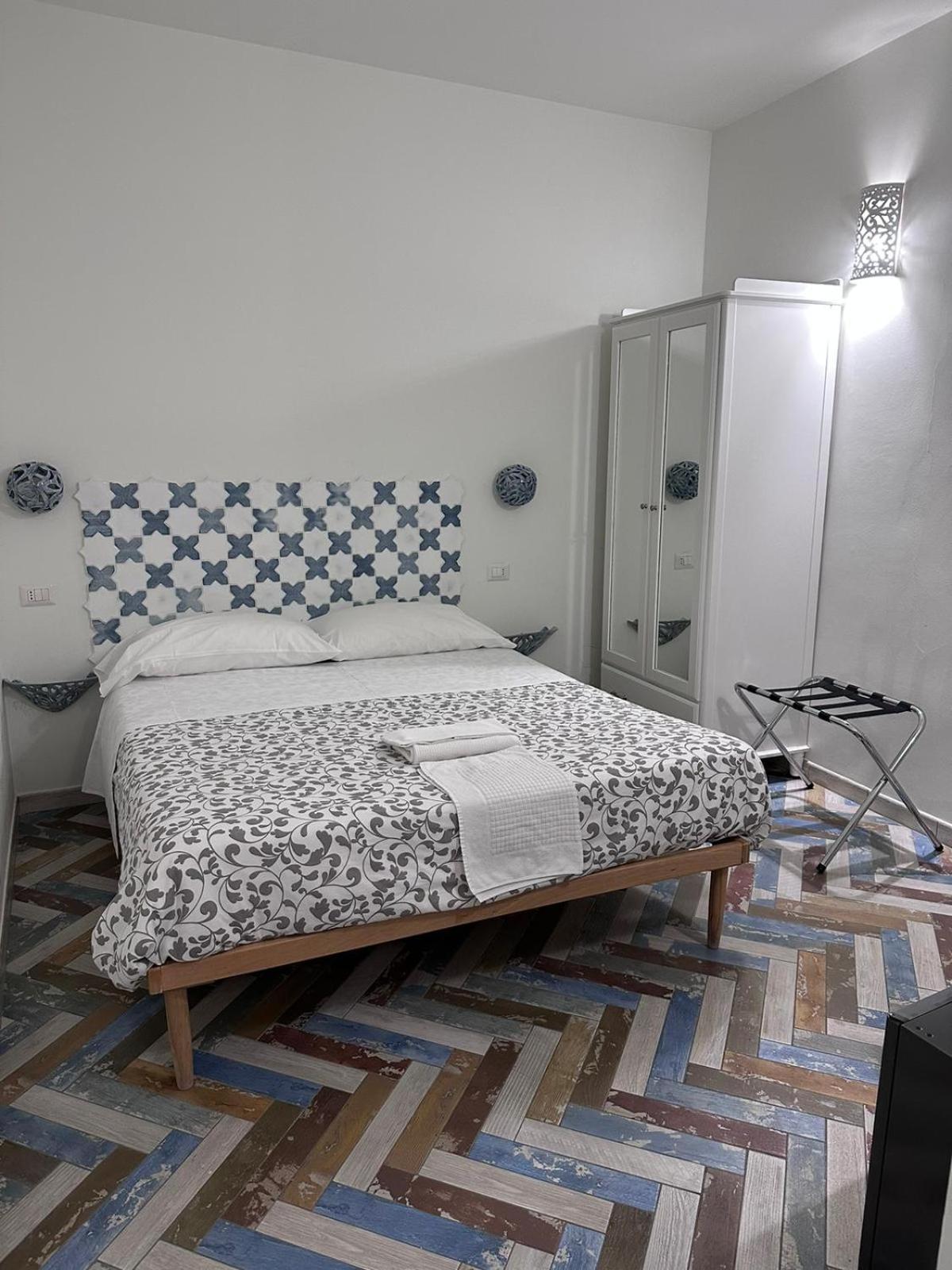 Forentum Suite Lavello Bagian luar foto